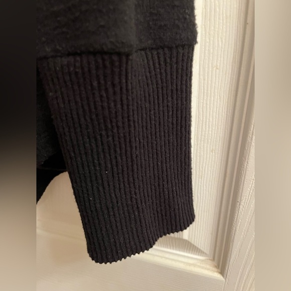 RAFAELLA~BLACK OFF THE SHOULDER~ BLOUSE~LG - Picture 8 of 11